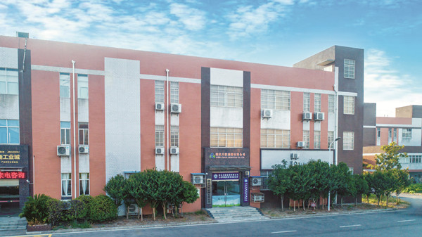 1700115800756728.jpg 大門換天空_副本.jpg